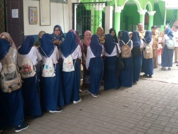 halal bihalal SMPN 14 Depok