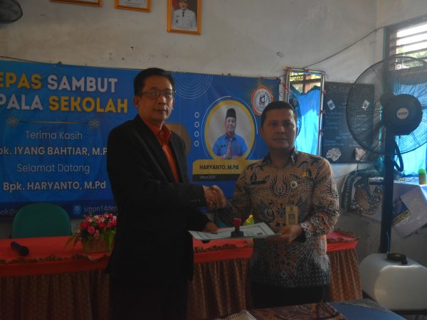 Lepas Sambut Kepala Sekolah UPTD SMP Negeri 14 Depok Berlangsung Khidmat dan Penuh Kebersamaan