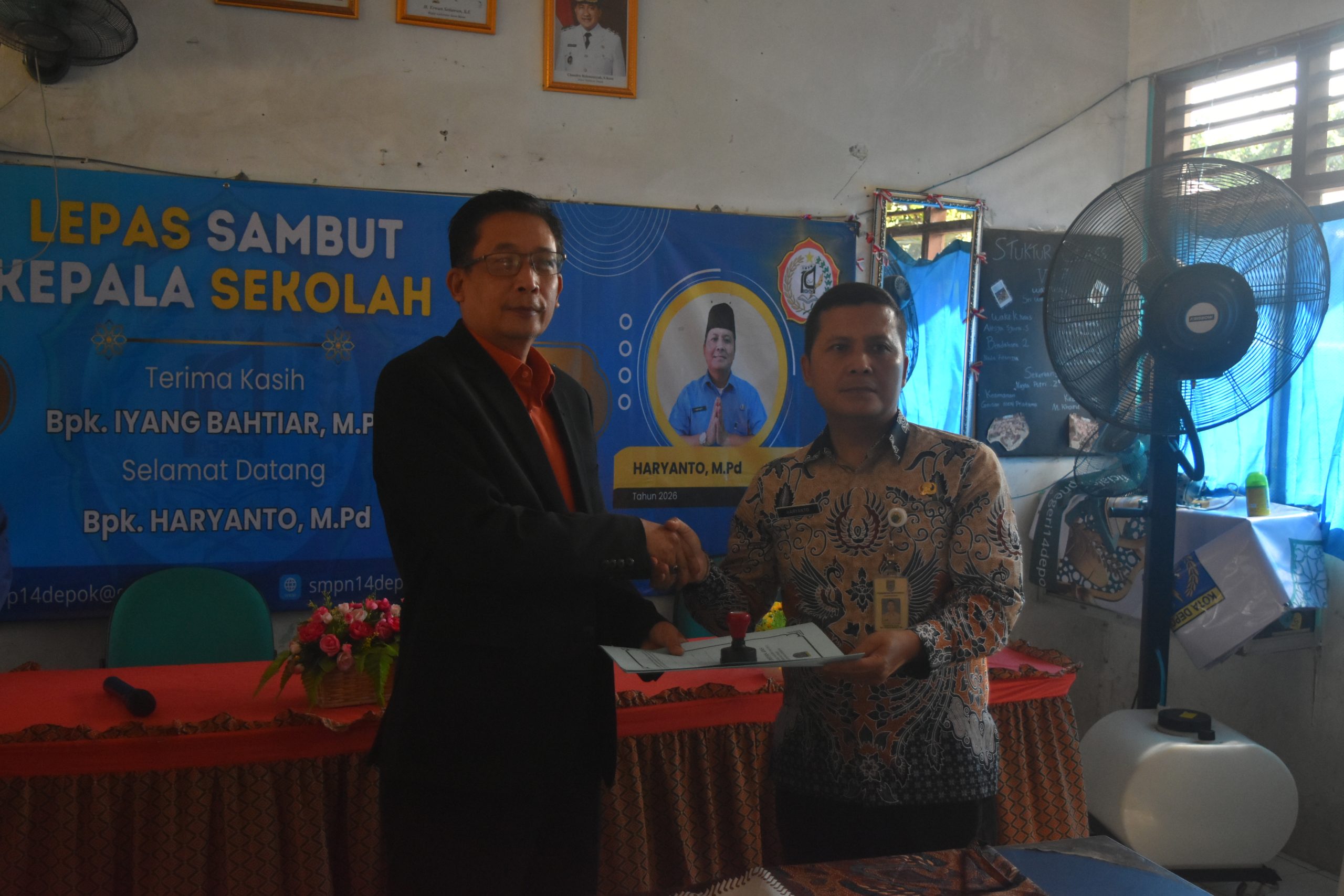 Lepas Sambut Kepala Sekolah UPTD SMP Negeri 14 Depok Berlangsung Khidmat dan Penuh Kebersamaan